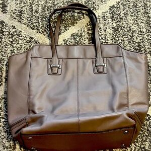 Coach purse Grey cream interior